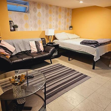 Warm Queens Apartment 5 Min From Laguardia 1 Min From Train New York Ngoại thất bức ảnh