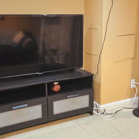 Warm Queens Apartment 5 Min From Laguardia 1 Min From Train New York Ngoại thất bức ảnh